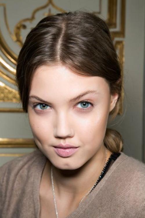 Макияж глаз при опущенных уголках. Макияж для опущенных век