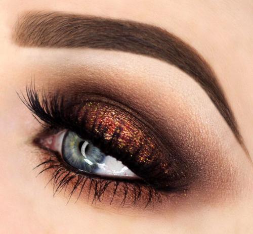 Дневной макияж для серо-голубых глаз. Вечерний макияж для серых глаз