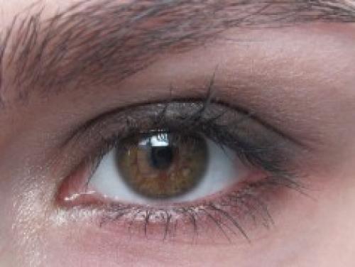 Запеченные тени эйвон. ЗАПЕЧЕННЫЕ ДВОЙНЫЕ ТЕНИ MEGA IMPACT ОТ AVON