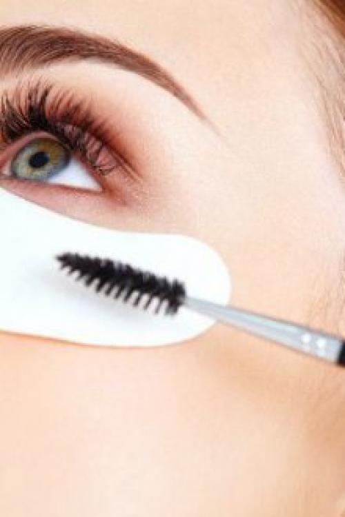 Окрашивание ресниц хной сколько держится. Особенности окрашивания ресниц хной в салоне