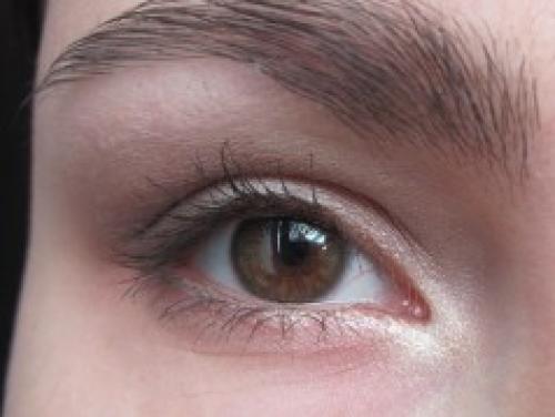 Запеченные тени эйвон. ЗАПЕЧЕННЫЕ ДВОЙНЫЕ ТЕНИ MEGA IMPACT ОТ AVON