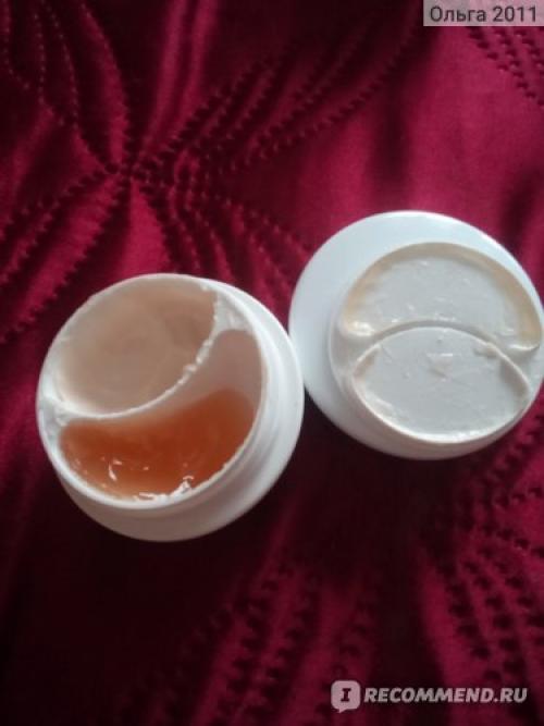 Anew Clinical лифтинг и укрепление Система 2в 1. Не впечатлил. Есть более бюджетные аналоги с подобным действием