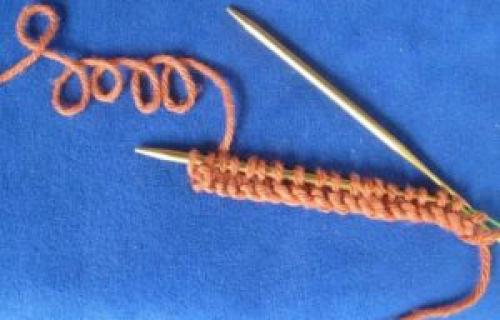 Изумрудный свитер оверсайз. Свитер оверсайз спицами