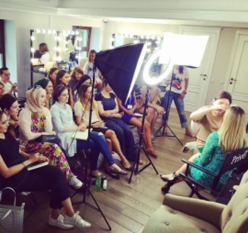 Мастер класс от ведущего визажиста. Мастер-класс по макияжу, который изменит всё