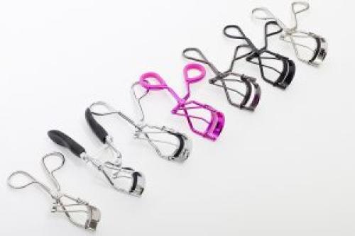 Щипцы для ресниц вред. Щипцы для завивки ресниц: выбор инструмента и его использование