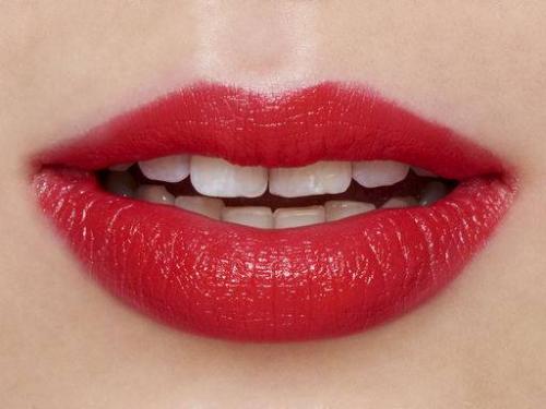 Карандаш для губ. Как можно использовать карандаш для губ ?