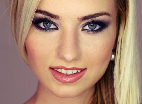 Макияж для нависшего века в коричневых тонах. Пошаговые инструкции макияжа