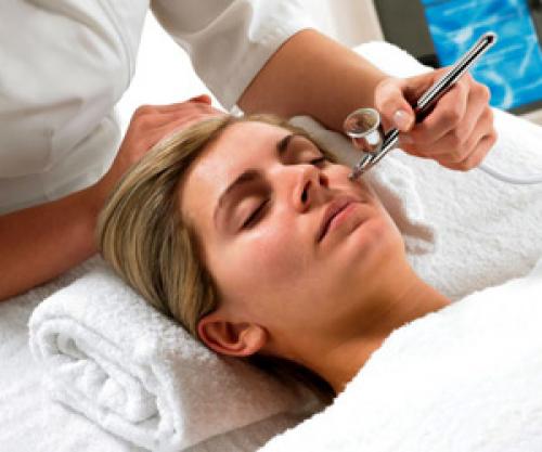 Профессии в бьюти индустрии. Как начать успешную карьеру в индустрии красоты