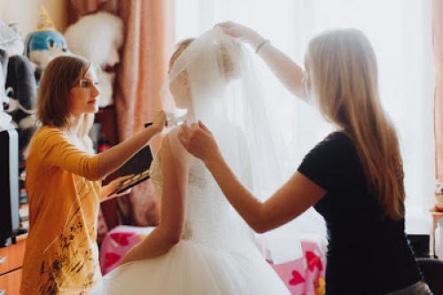 Объявление визажиста. Где визажисту найти клиентов? Советы начинающим визажистам