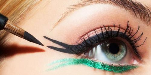 Виды стрелок на глазах подводкой. Как научиться делать стрелки на глазах