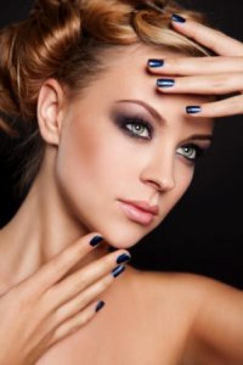 Макияж для узких с нависшим веком глаз. Тонкости макияжа для нависшего века с пошаговыми уроками