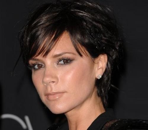 Брюнетка с челкой БЕЗ лица. Макияж для брюнеток: фото