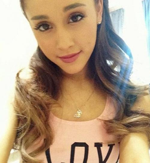 Ариана Гранде без макияжа и парика. Актриса Ариана Гранде без макияжа