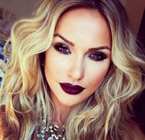 Цвет губной помады для блондинок с голубыми глазами. Какой цвет помады подойдёт для блондинок