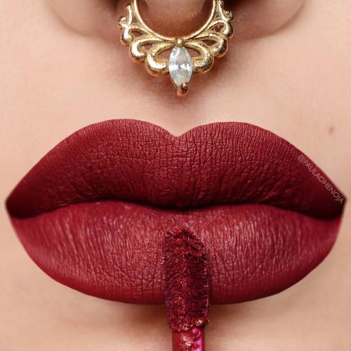 Помада для блондинок 2019. Модные оттенки матовых помад 2019 фото