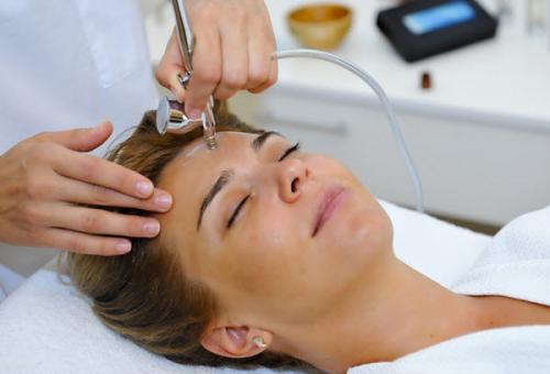 Косметолог-визажист где учиться. Особенности профессии