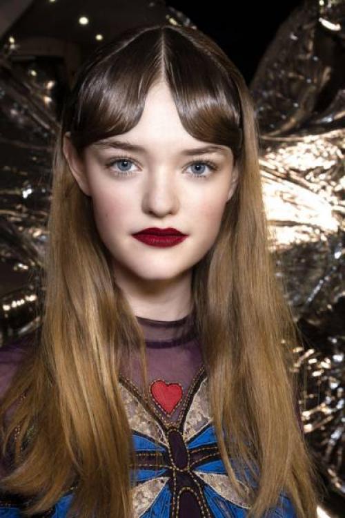 Как правильно наносить матовую помаду мейбелин. Как правильно красить губы матовой помадой?