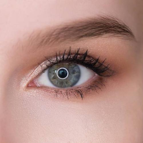 Как красиво накрасить глаза тенями поэтапно. Как красить глаза тенями?