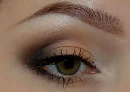 Как красить глаза яркими тенями. Основные техники нанесения теней