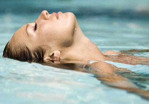 Как правильно умываться с нарощенными ресницами мицеллярной водой. Можно ли умываться с нарощенными ресницами и как правильно