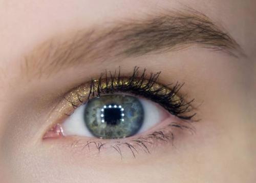 Макияж с жидкими золотыми тенями. 3 варианта макияжа глаз с жидкими тенями