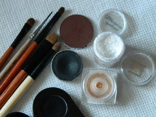 Макияж с черным карандашом и коричневыми тенями. Красивый коричневый макияж глаз — 3 варианта выполнения