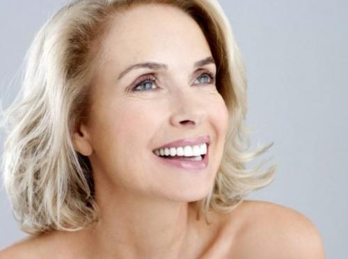 Хитрости в макияже и прическах которые сделают вас моложе. Секреты макияжа, которые сделают вас моложе