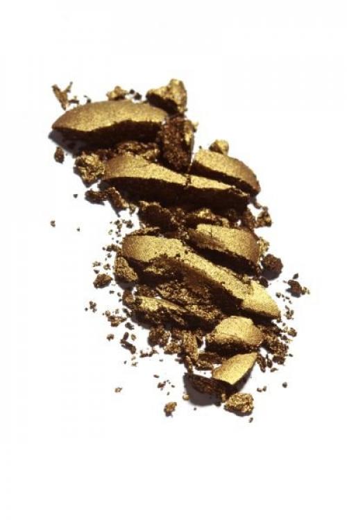 Макияж с золотыми тенями пошагово. Макияж глаз в золотистых оттенках