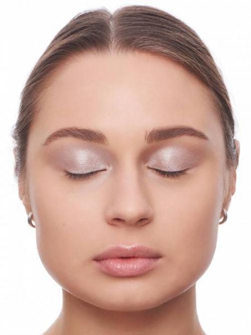 Макияж для Снегурочки в домашних условиях. Макияж для Снегурочки на Новый год: пошаговая фотоинструкция