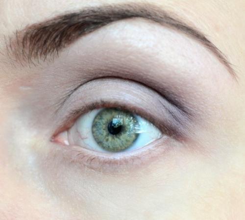 Стрелки для нависшего века и увеличения глаз. Как нарисовать стрелки для нависшимих век? Полезные советы!