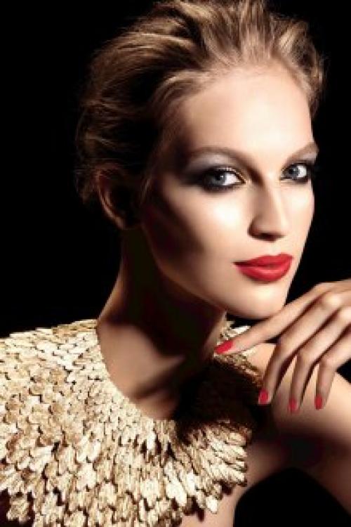 Макияж для Снегурочки 2019. Варианты новогоднего макияжа: 3 беспроигрышных техники