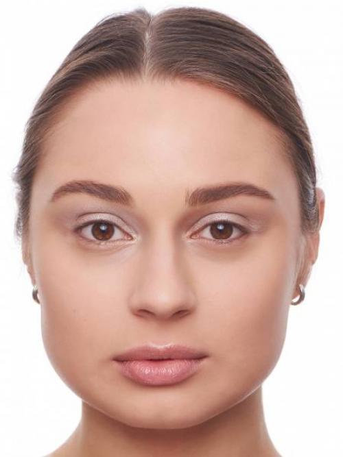 Макияж для Снегурочки в домашних условиях. Макияж для Снегурочки на Новый год: пошаговая фотоинструкция