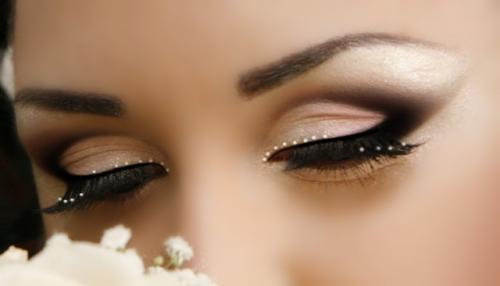 Макияж для восточных танцев для девочки. Как стать красавицей Востока, при помощи макияжа?