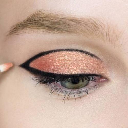 Маленькие секреты макияжа. 9 приемов, способных преобразить макияж