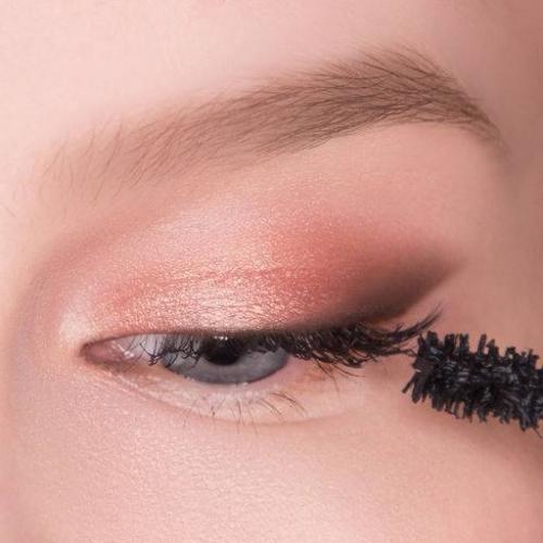 Маленькие секреты макияжа. 9 приемов, способных преобразить макияж