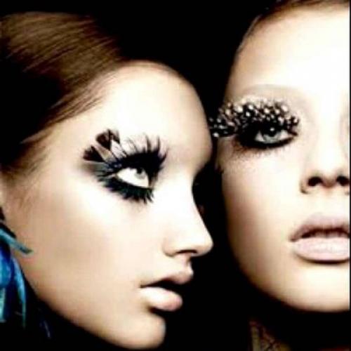 Нужно ли снимать контактные линзы перед наращиванием ресниц. Совместимы ли нарощенные ресницы и контактные линзы