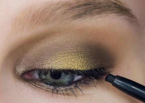 Как наносить Жидкие блестящие тени. 3 варианта макияжа глаз с жидкими тенями