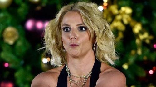 Звезды которые не моются. 10 знаменитостей, которые не дружат с гигиеной