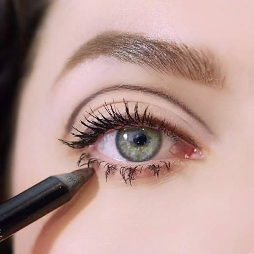 Макияж в стиле Твигги: фотоинструкция