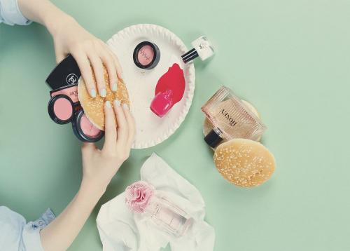 Курс по макияжу для себя. Курсы макияжа онлайн: можно ли чему-то научится по видео урокам?