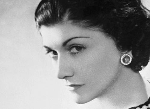 Элегантность в простоте Коко Шанель. Коко Шанель: цитаты о красоте