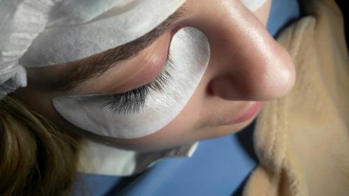 Как ухаживать за нарощенными ресницами зимой. Как ухаживать за наращенными ресницами зимой
