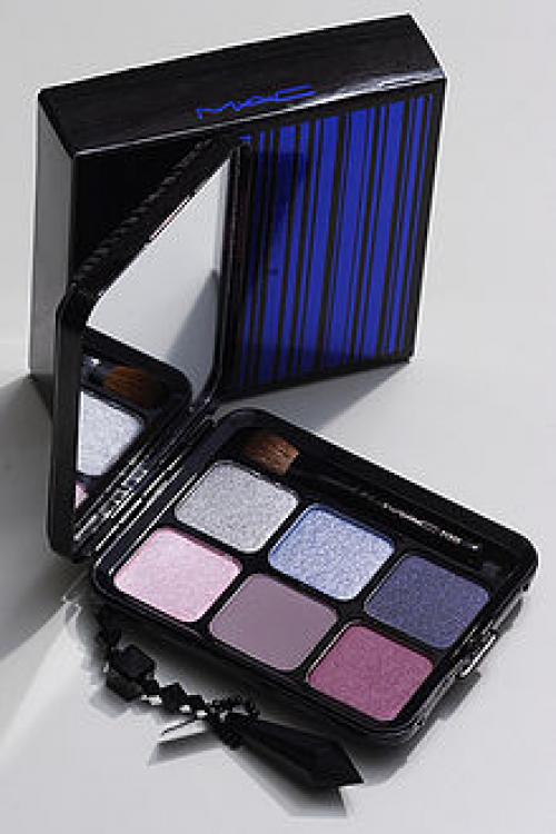 Тени для век