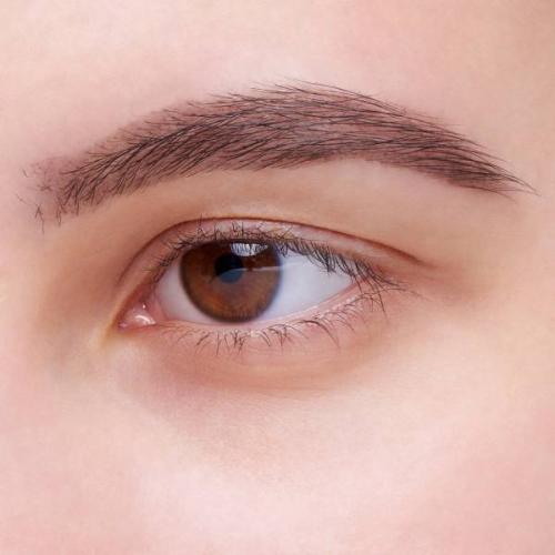 Как правильно красить брови тенями для бровей. Как накрасить брови тенями: поэтапная инструкция