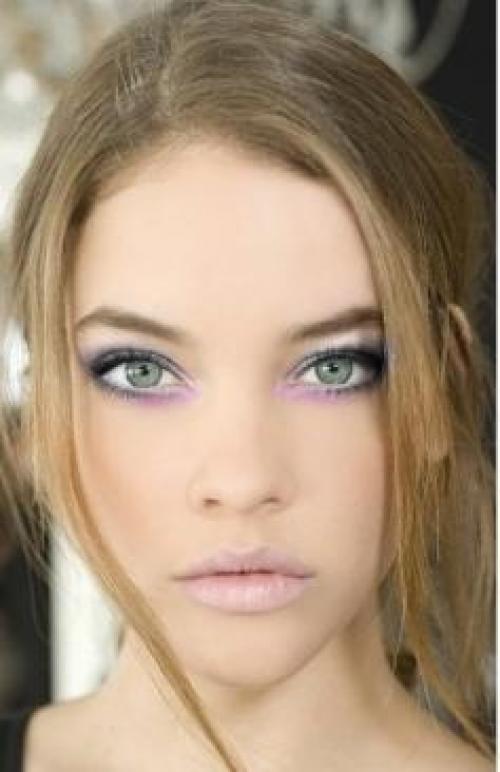 Тени Какого цвета подходят к зеленым глазам и русым волосам. Макияж для зеленых глаз и русых волос: подбираем верные оттенки