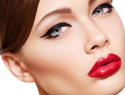 Стрелки и красная помада стиль. Макияж с красной помадой и стрелками