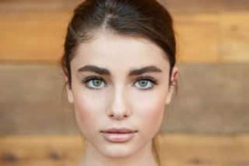 Как правильно красить брови тенями пошагово. Как красить карандашом