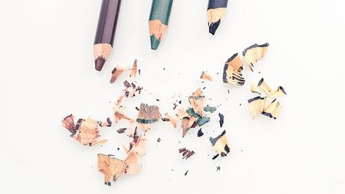 Карандаш для карих глаз: какой цвет подходит