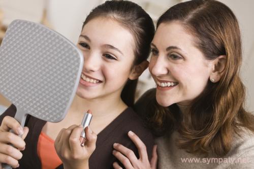 Что должно быть в косметичке у каждой девушки подростка. Косметичка для подростка – содержимое