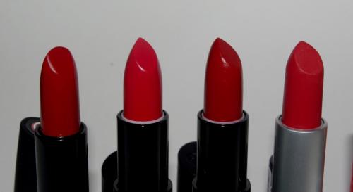 Макияж с красной помадой и стрелками